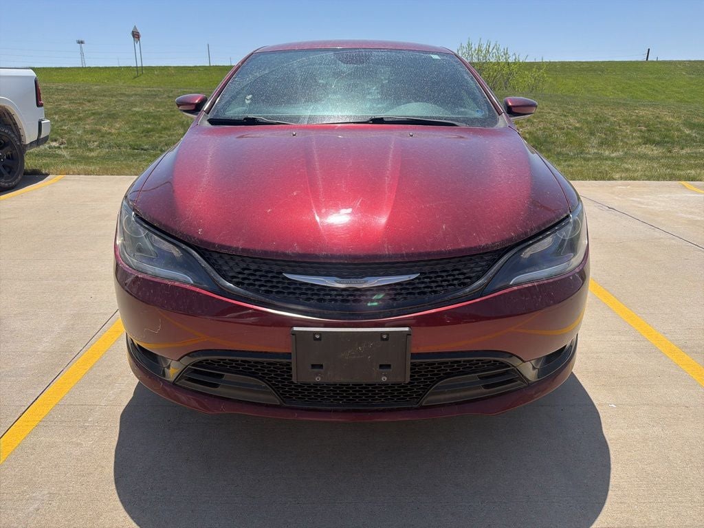 2016 Chrysler 200 S