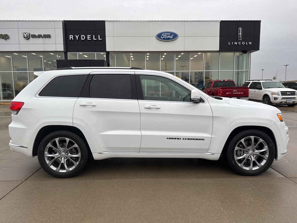 2019 Jeep Grand Cherokee Summit