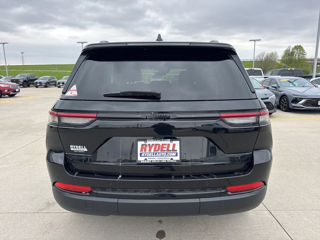 2025 Jeep Grand Cherokee Altitude