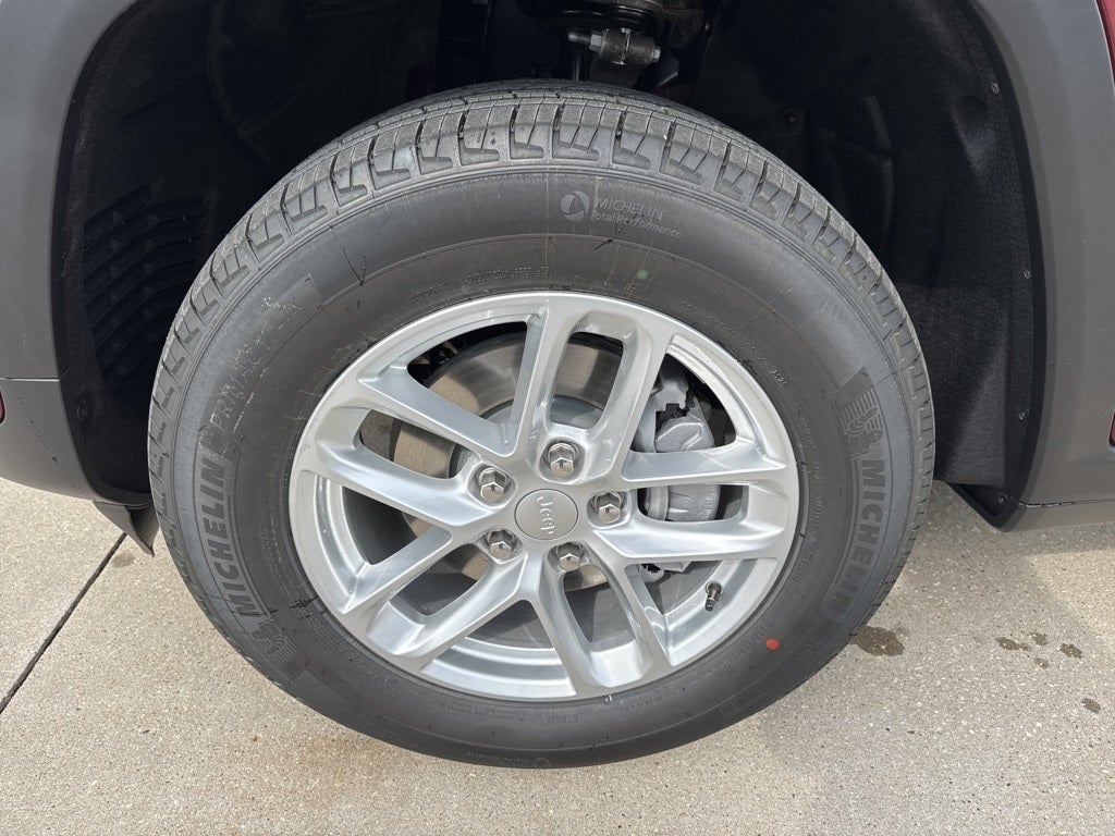 2025 Jeep Grand Cherokee Laredo X