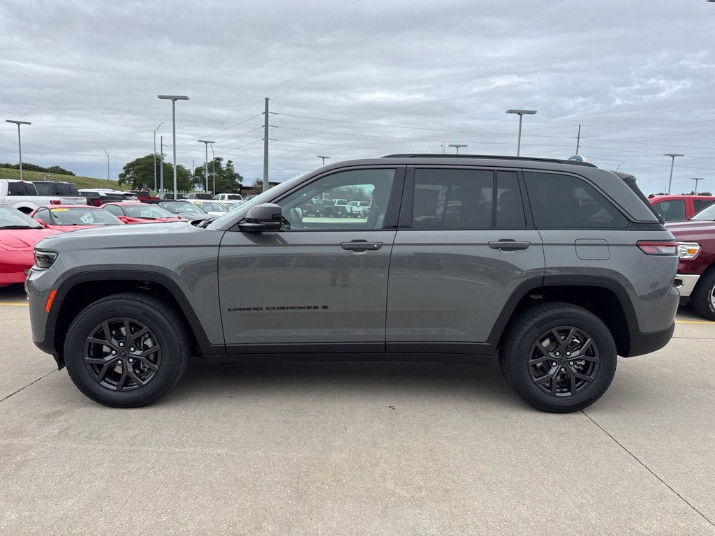 2027 Jeep Grand Cherokee Altitude