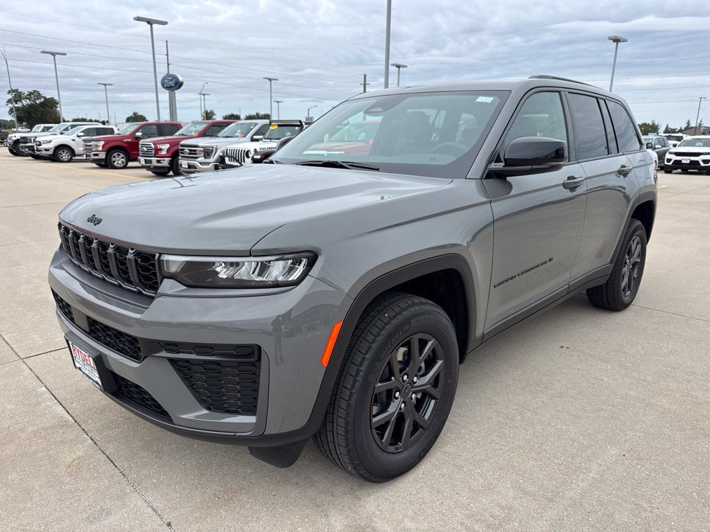 2027 Jeep Grand Cherokee Altitude
