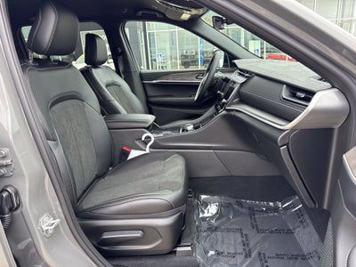 2027 Jeep Grand Cherokee Altitude