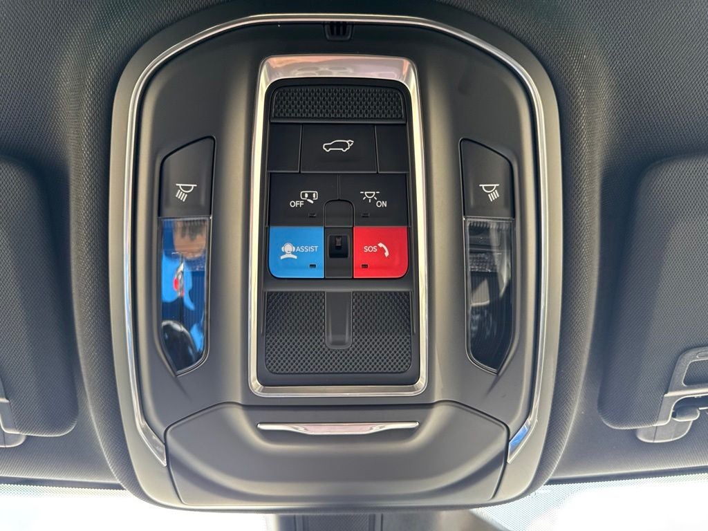 2026 Jeep Grand Cherokee Altitude
