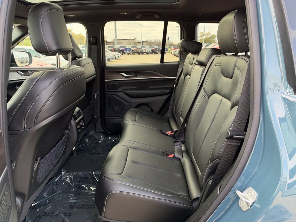 2027 Jeep Grand Cherokee Limited
