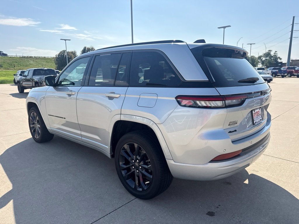 2026 Jeep Grand Cherokee Limited Reserve