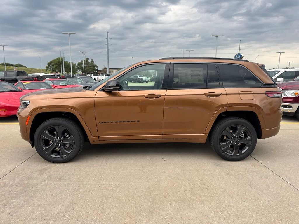 2027 Jeep Grand Cherokee Limited Reserve