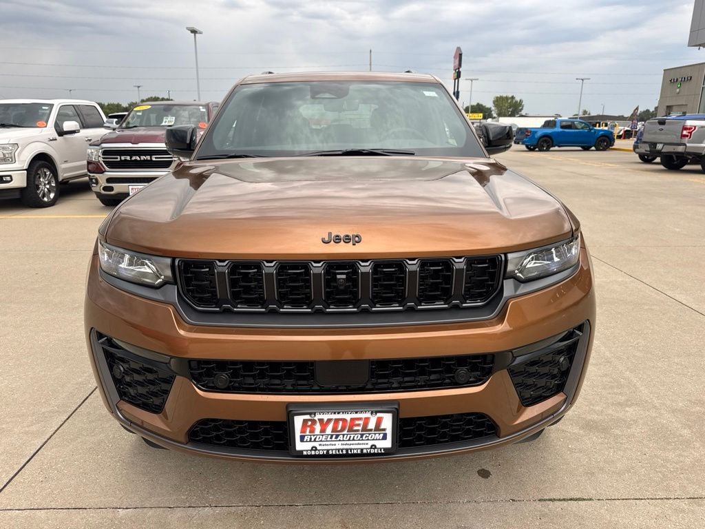 2027 Jeep Grand Cherokee Limited Reserve