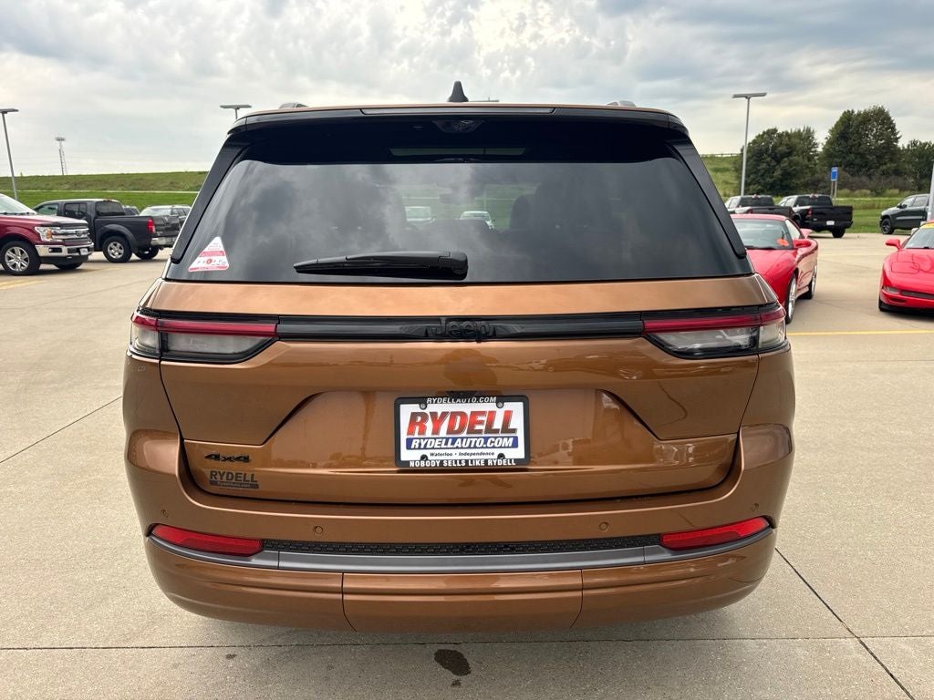 2027 Jeep Grand Cherokee Limited Reserve