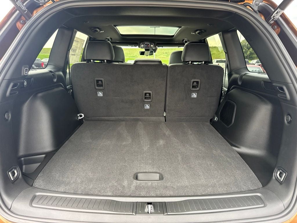 2027 Jeep Grand Cherokee Limited Reserve