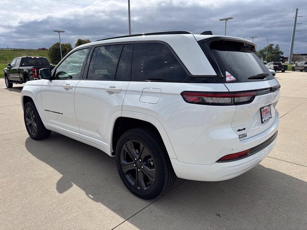 2027 Jeep Grand Cherokee Limited Reserve