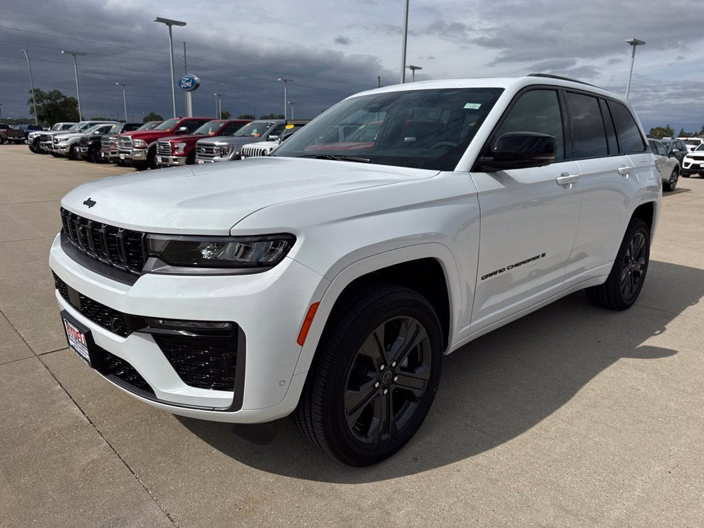2027 Jeep Grand Cherokee Limited Reserve