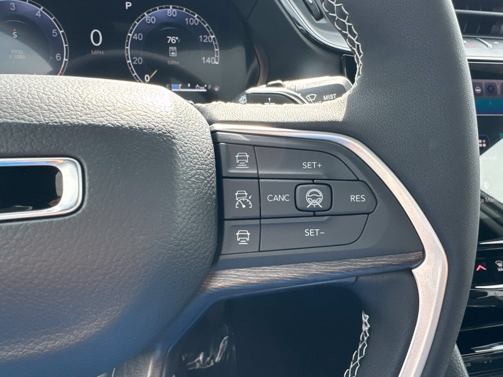 2027 Jeep Grand Cherokee Limited Reserve