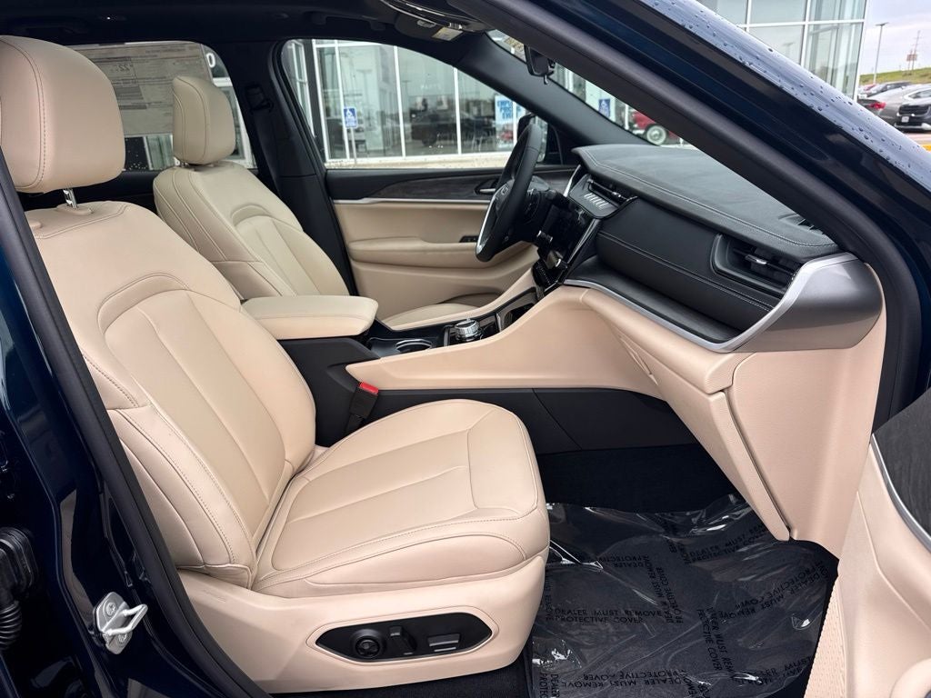 2027 Jeep Grand Cherokee Limited