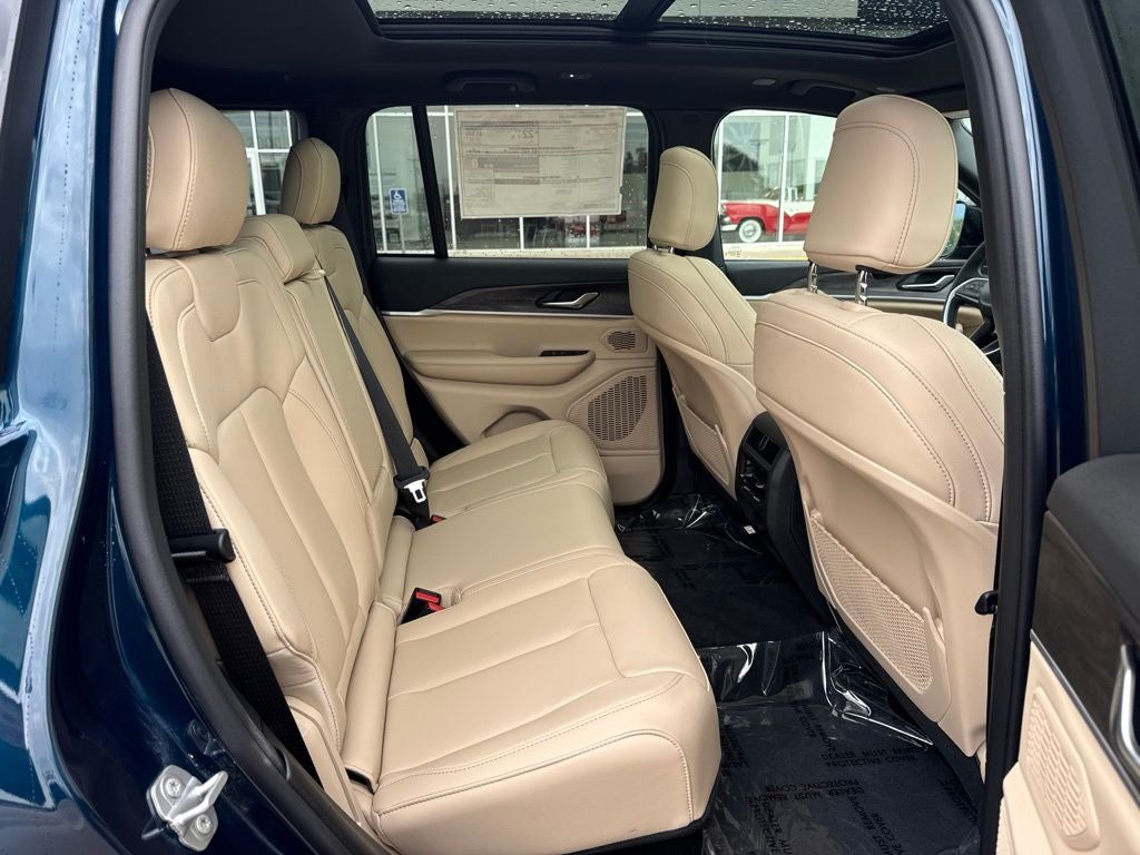 2027 Jeep Grand Cherokee Limited