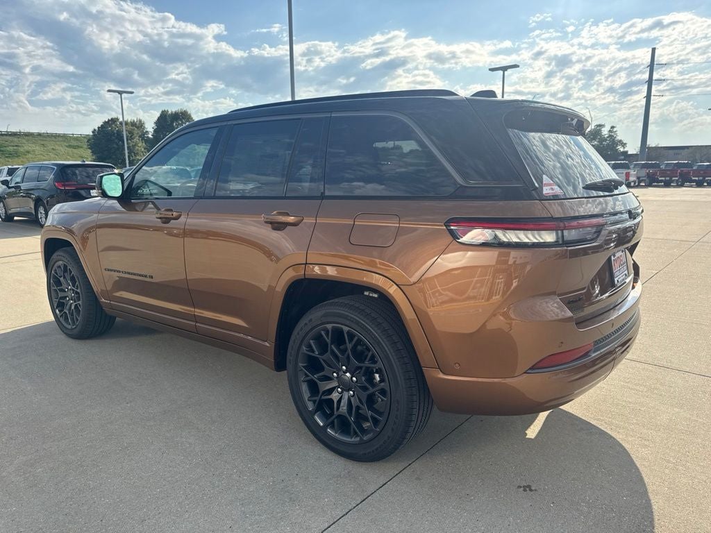 2026 Jeep Grand Cherokee Summit