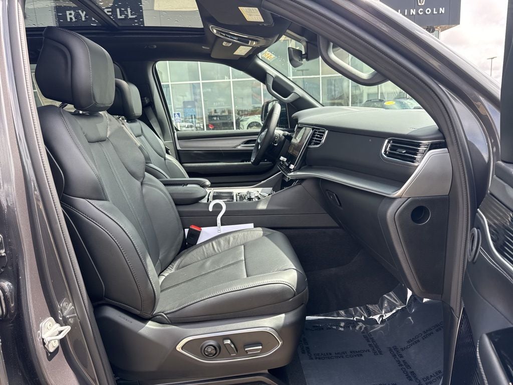 2026 Jeep Grand Wagoneer Limited Reserve