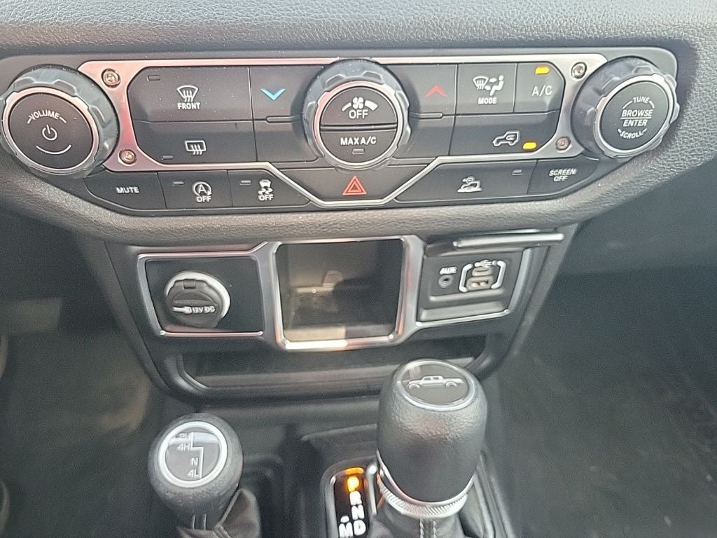 2024 Jeep Gladiator Sport
