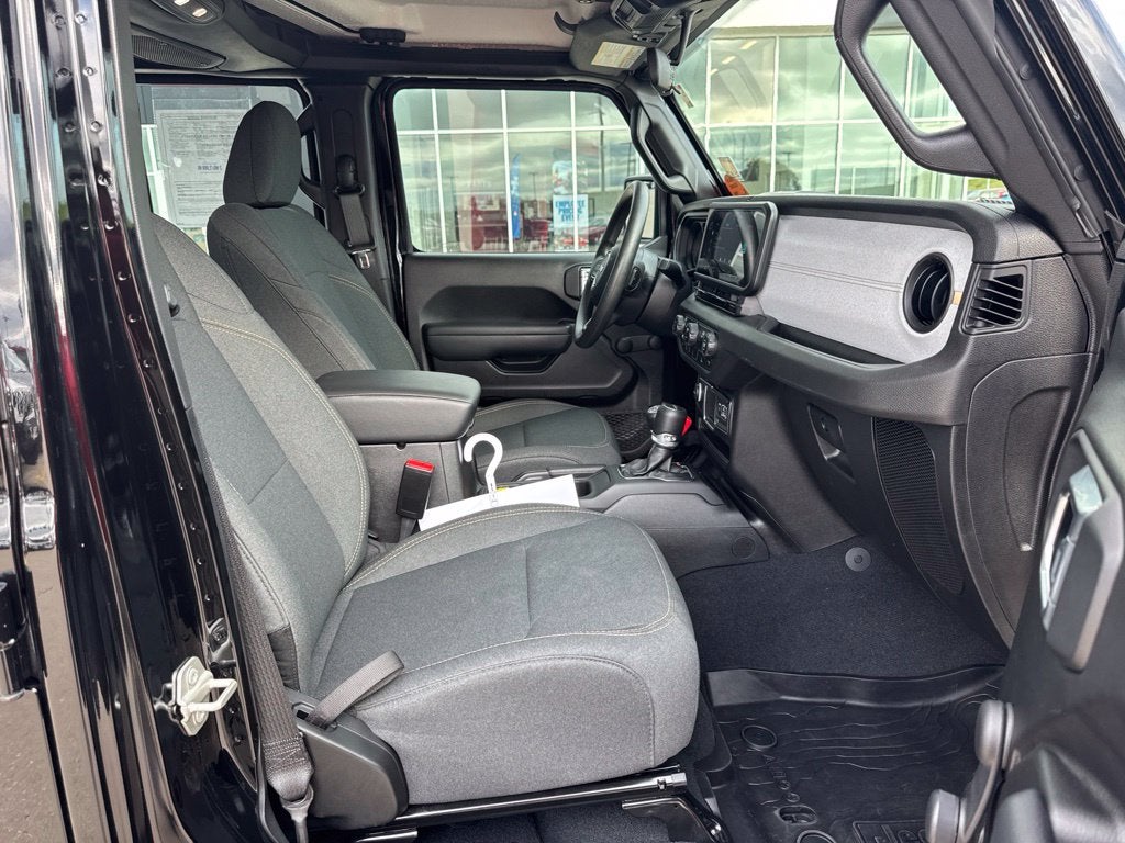 2024 Jeep Gladiator Sport