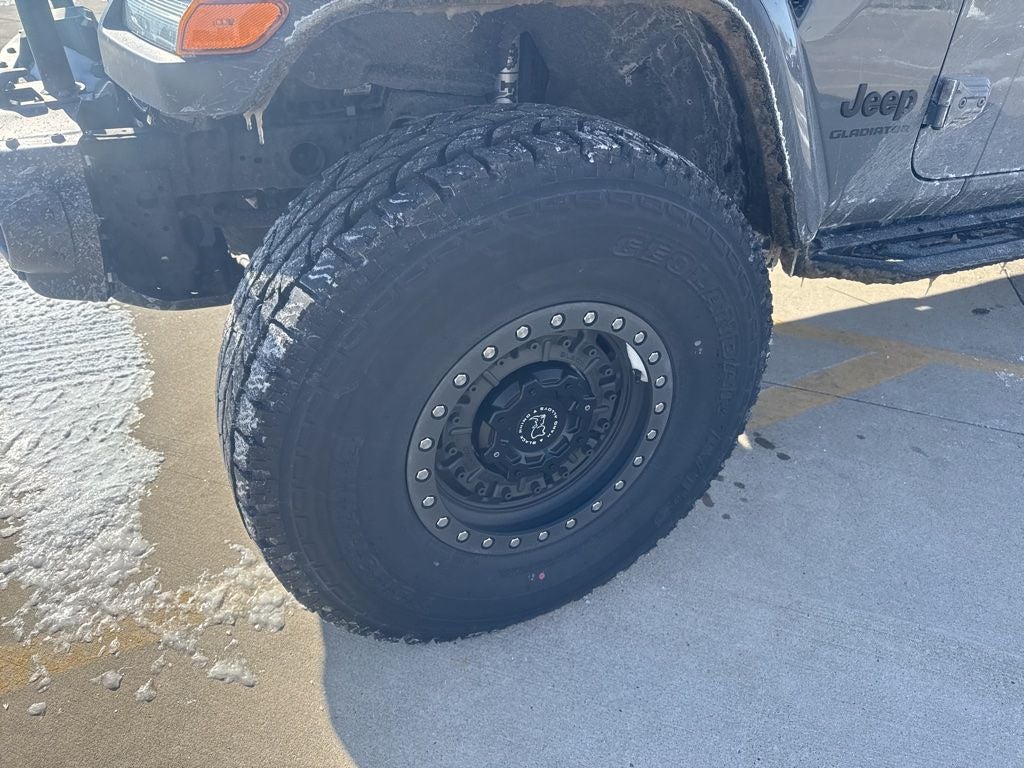 2021 Jeep Gladiator Willys