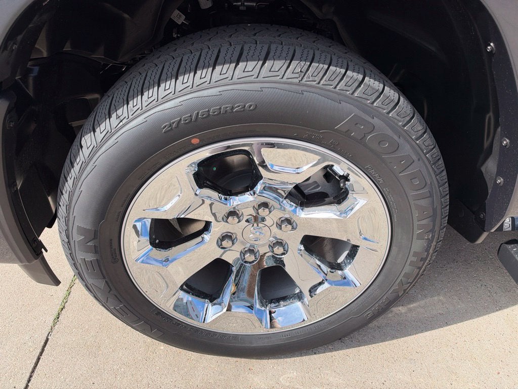 2027 RAM 1500 Big Horn/Lone Star