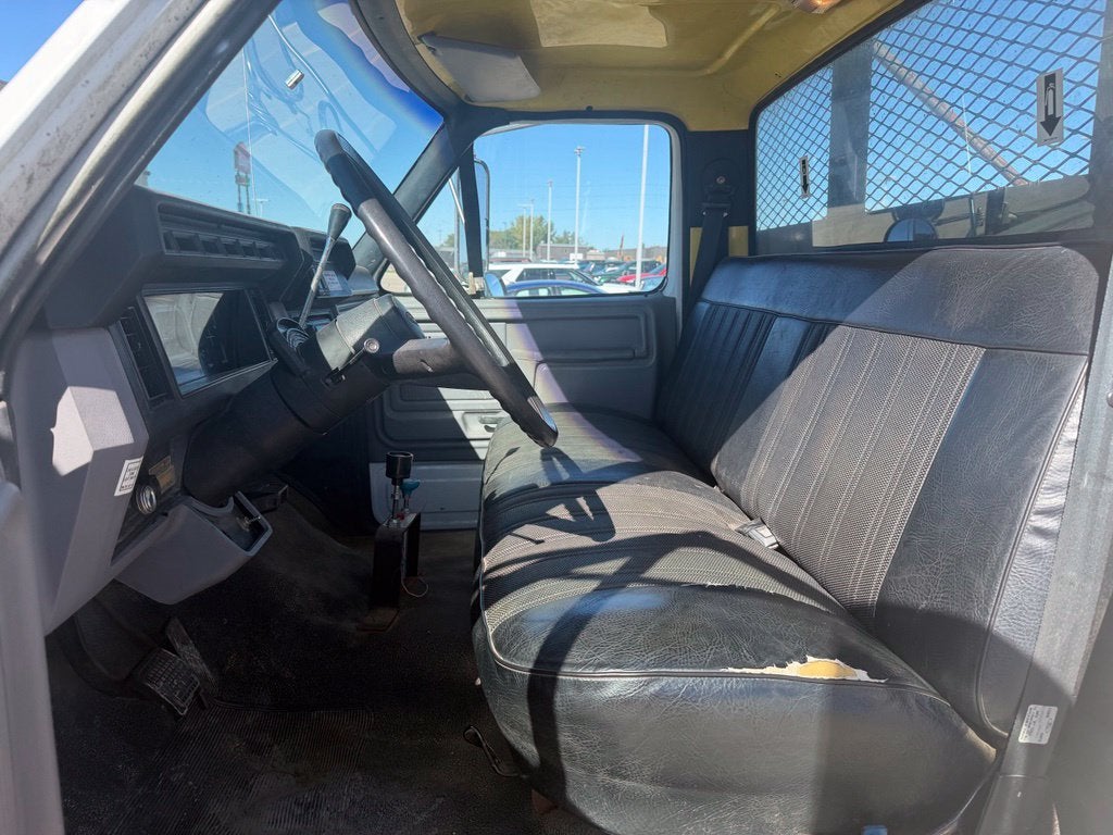 1998 Ford F-750SD XL