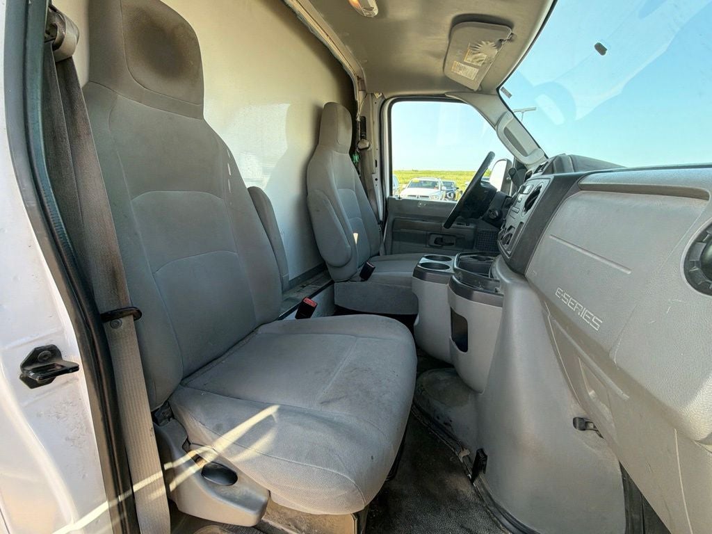 2018 Ford E-350SD Base Cutaway