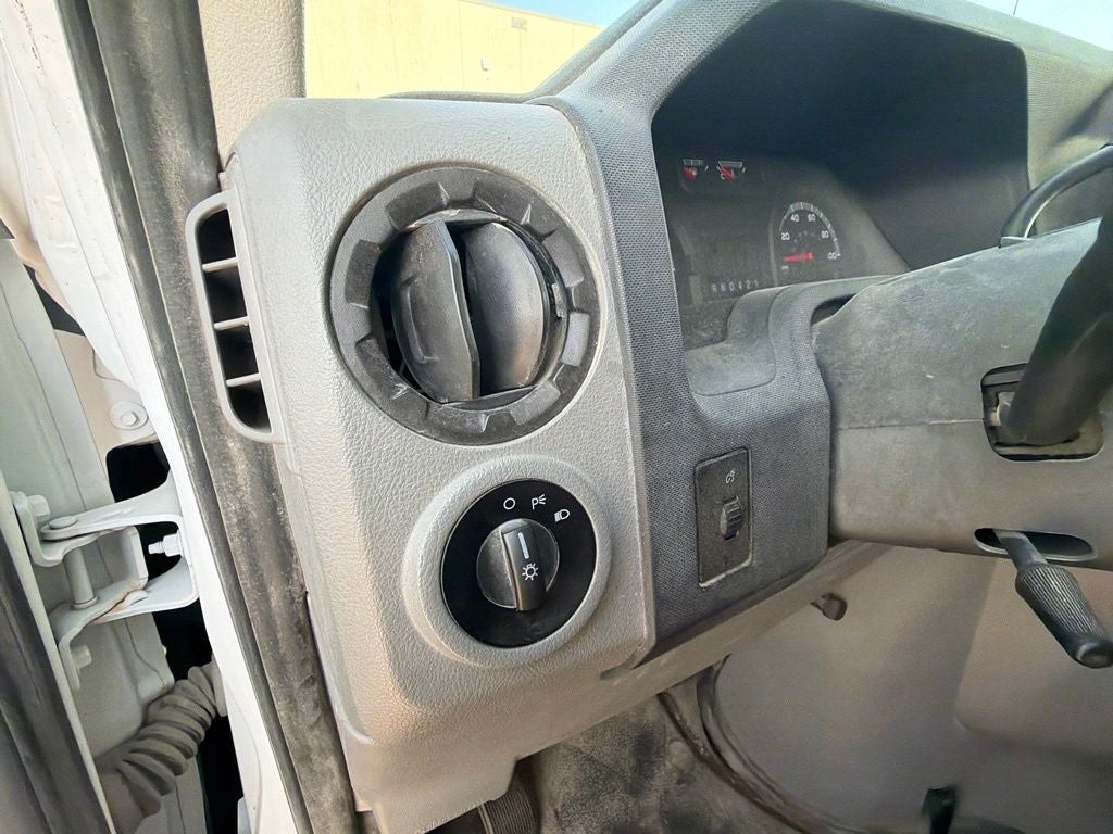 2018 Ford E-350SD Base Cutaway