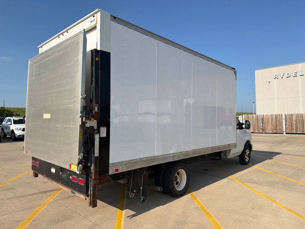 2018 Ford E-350SD Base Cutaway