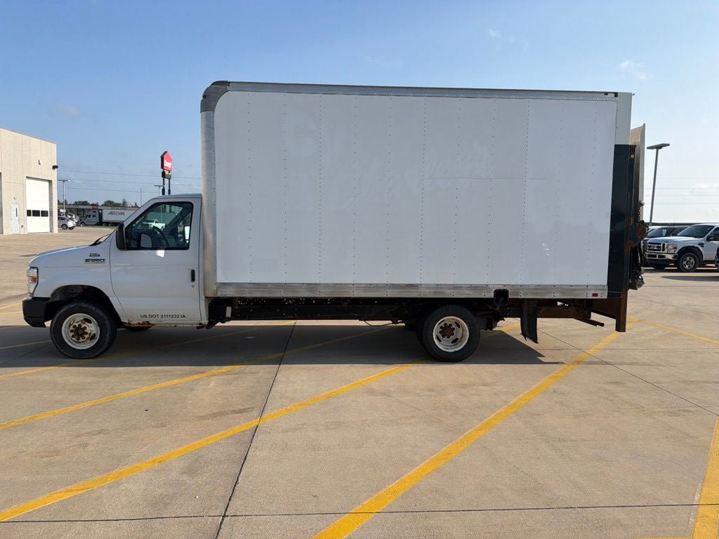 2018 Ford E-350SD Base Cutaway