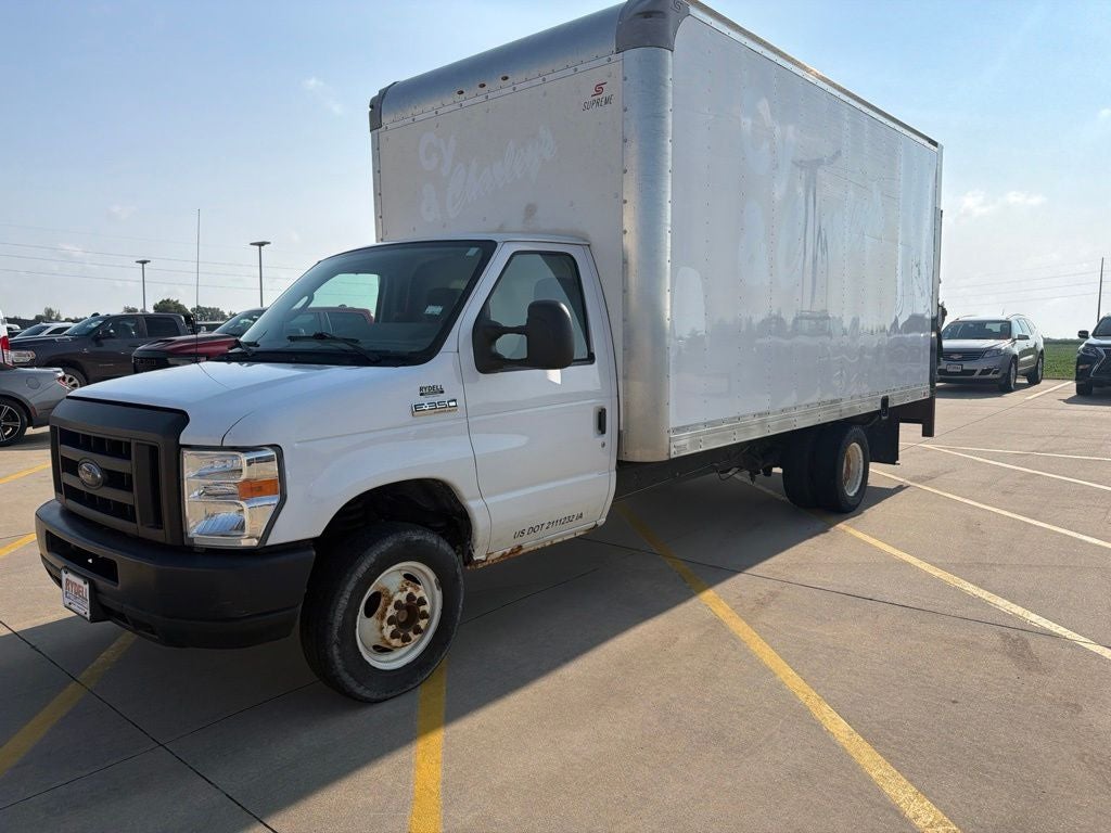 2018 Ford E-350SD Base Cutaway