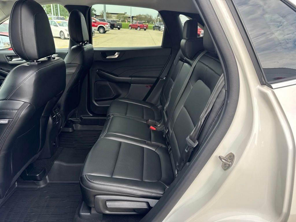 2026 Ford Escape Platinum