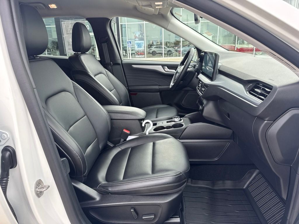 2026 Ford Escape Platinum
