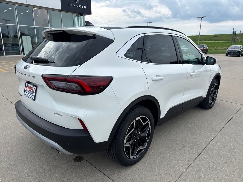 2026 Ford Escape Platinum