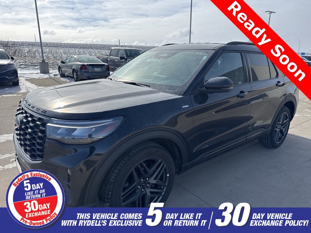2025 Ford Explorer ST-Line