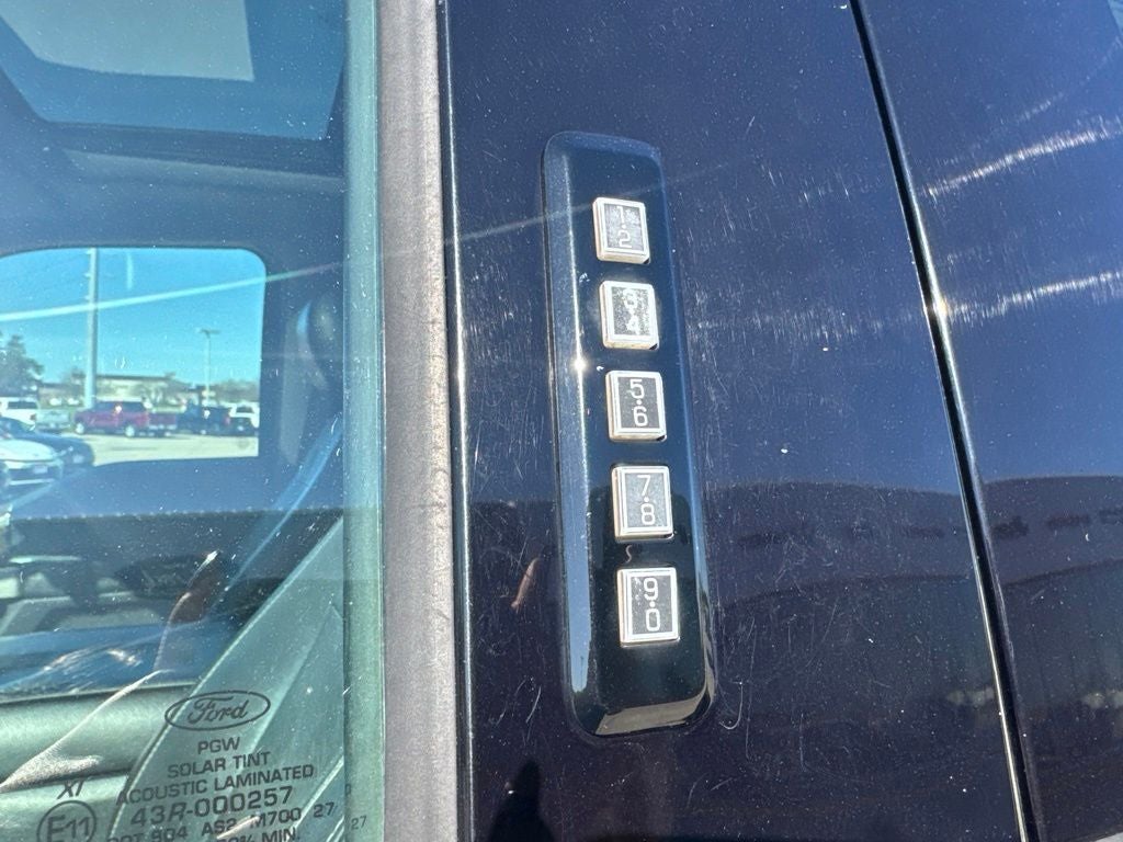 2017 Ford F-250SD Lariat