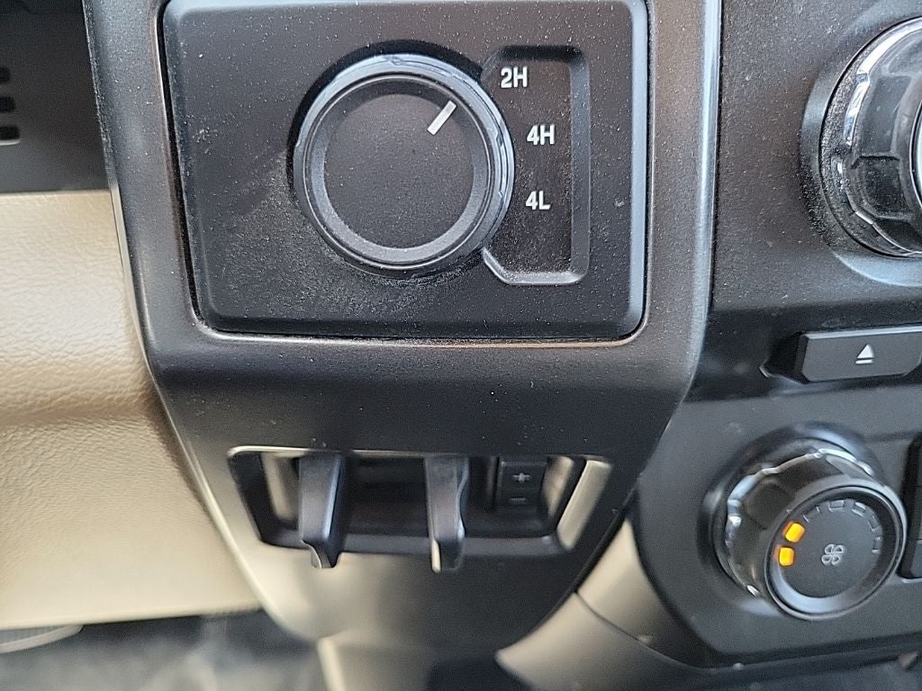 2017 Ford F-350SD XLT DRW