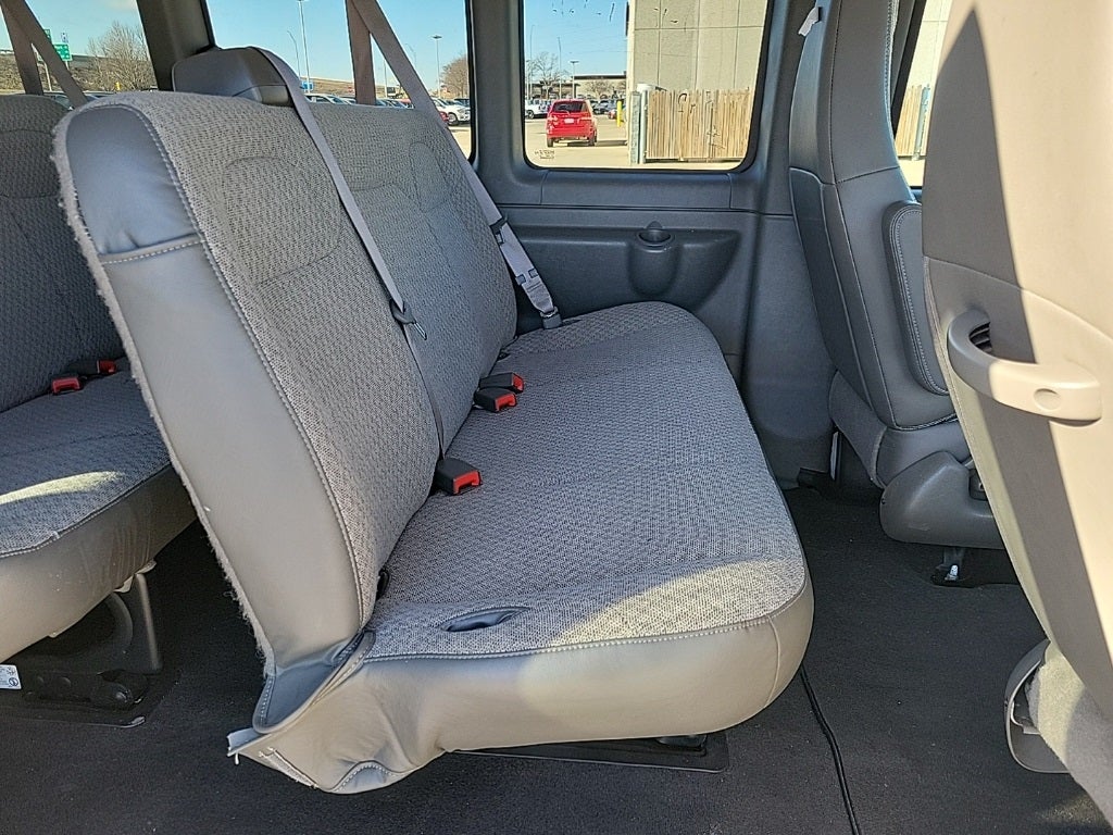 2025 Chevrolet Express 3500 LT Passenger