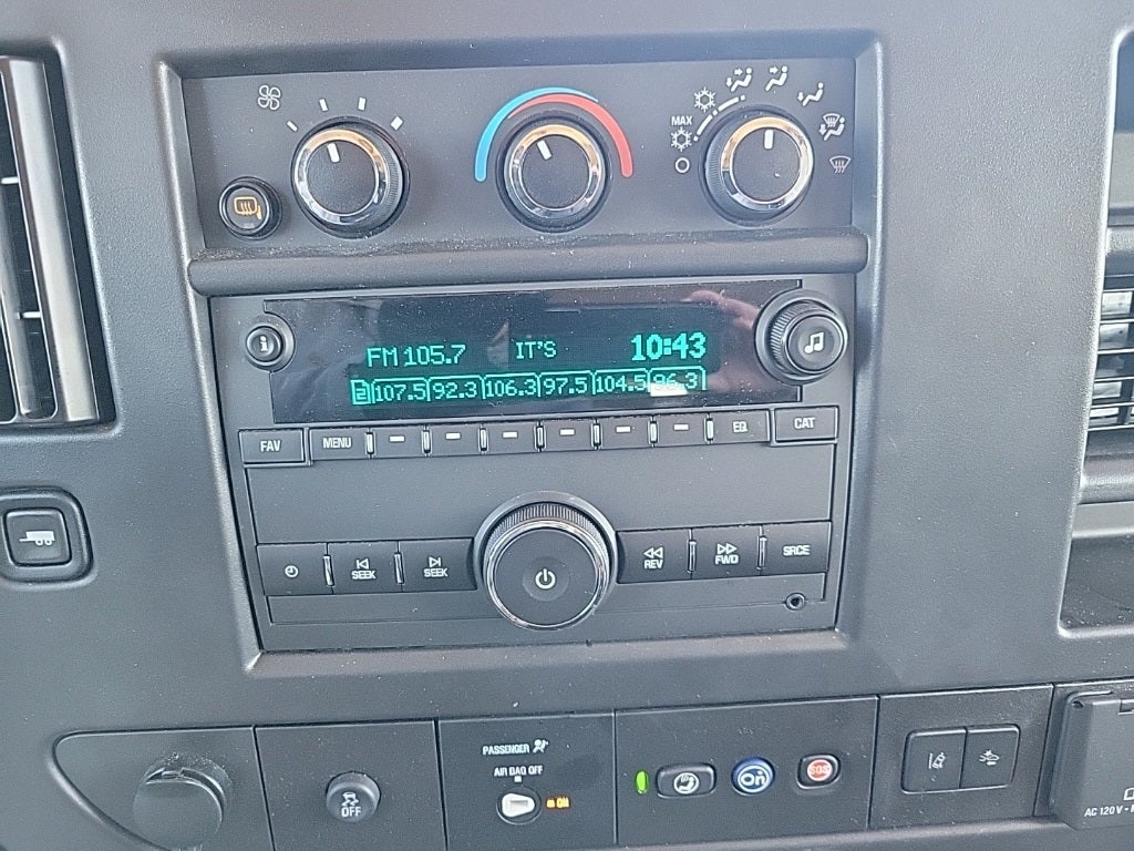 2025 Chevrolet Express 3500 LT Passenger