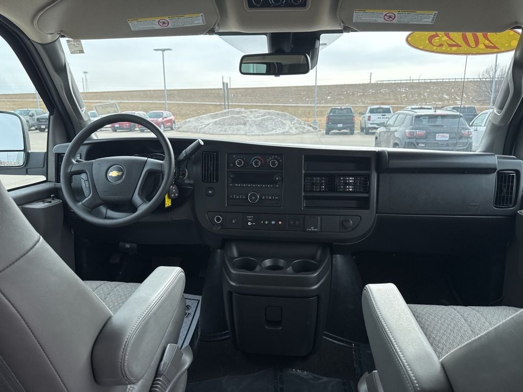 2025 Chevrolet Express 3500 LT Passenger