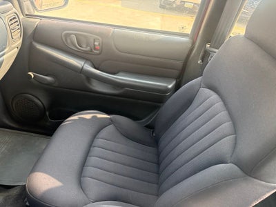 2003 Chevrolet S-10 LS