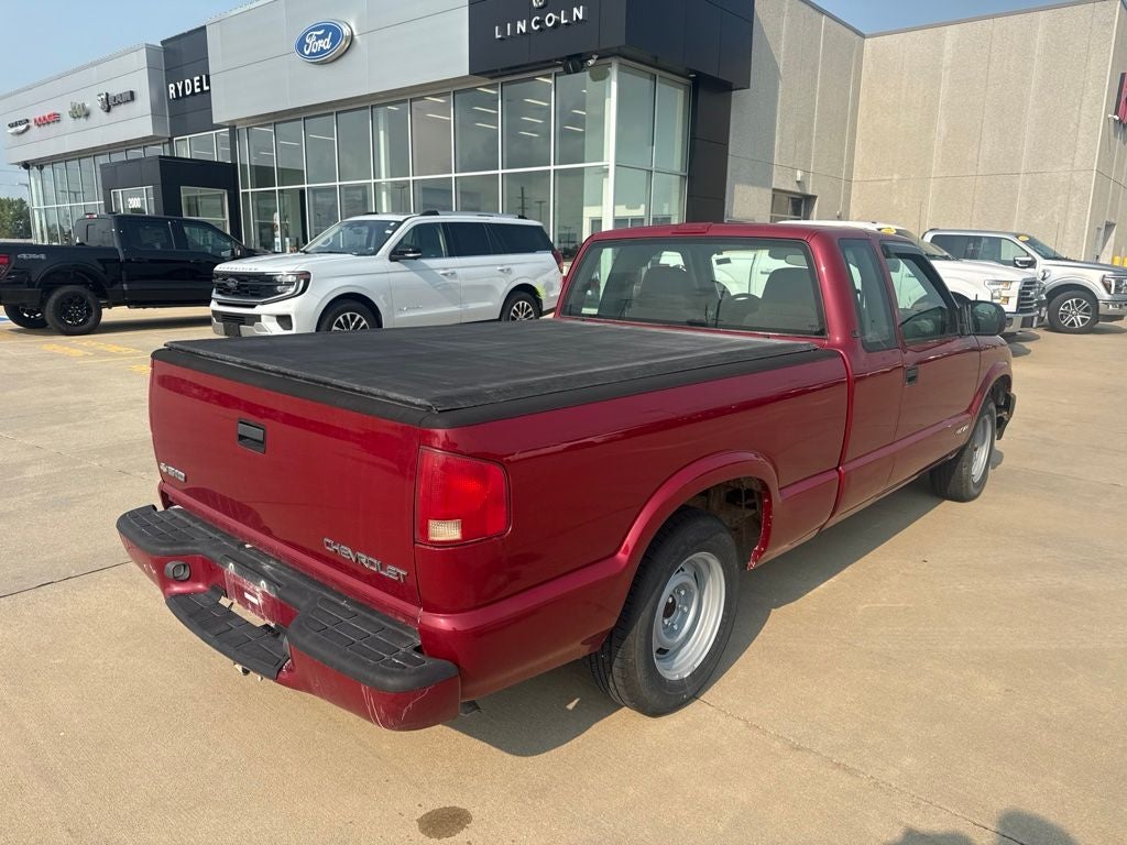 2003 Chevrolet S-10 LS