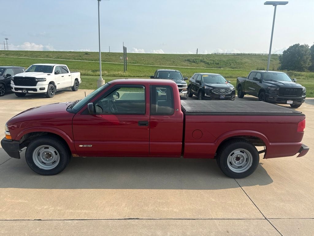 2003 Chevrolet S-10 LS