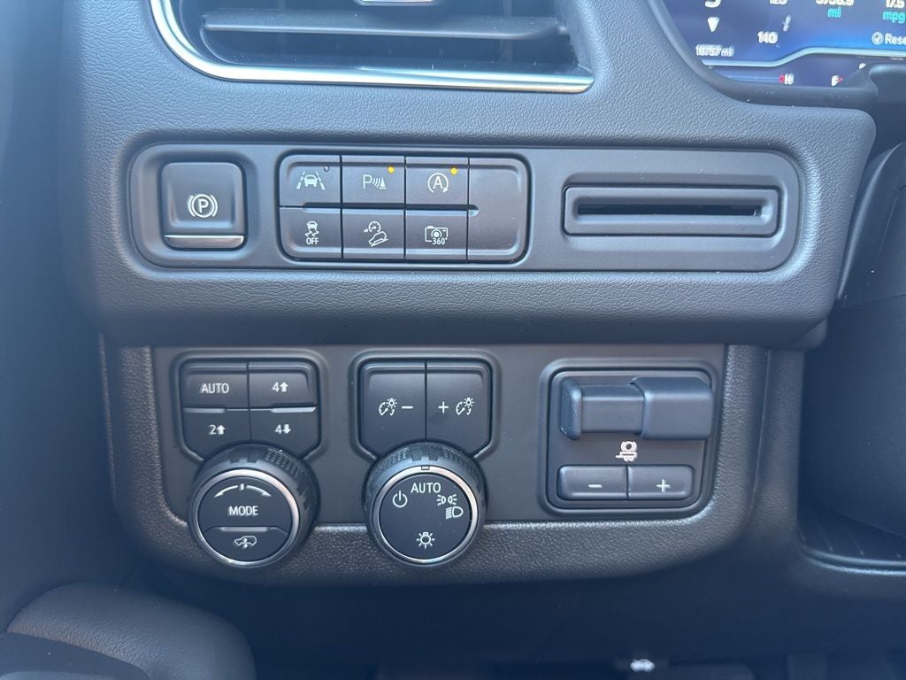 2024 Chevrolet Suburban Z71