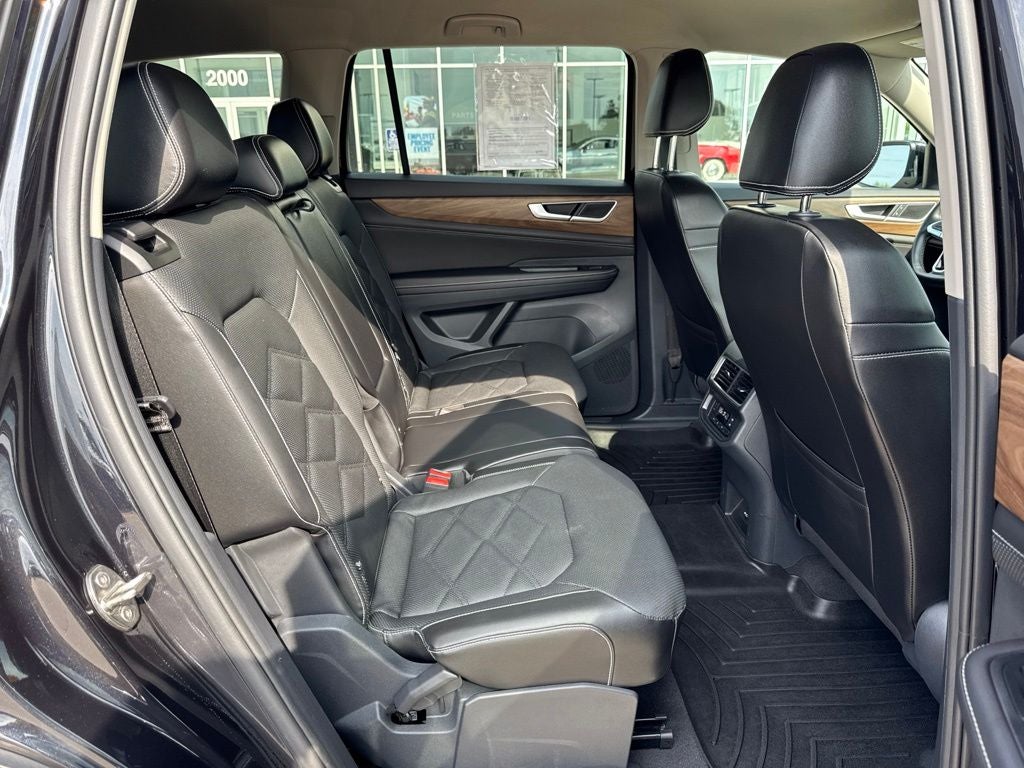 2024 Volkswagen Atlas 2.0T SE