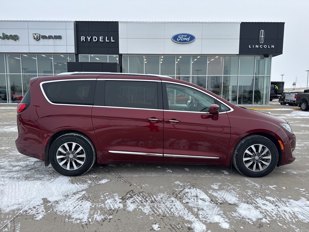 2020 Chrysler Pacifica Touring L Plus
