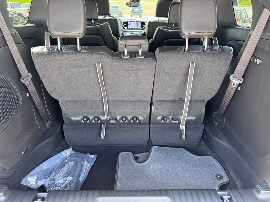 2027 Chrysler Pacifica Limited
