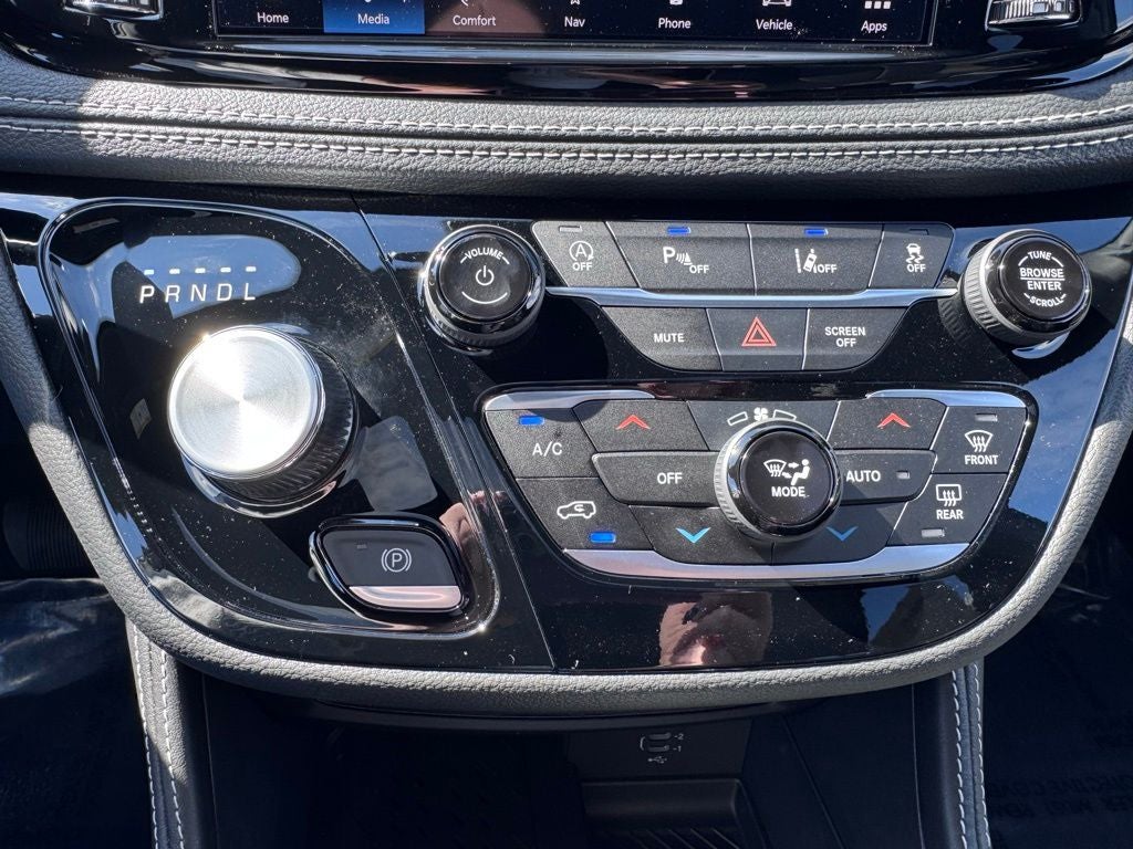 2027 Chrysler Pacifica Limited