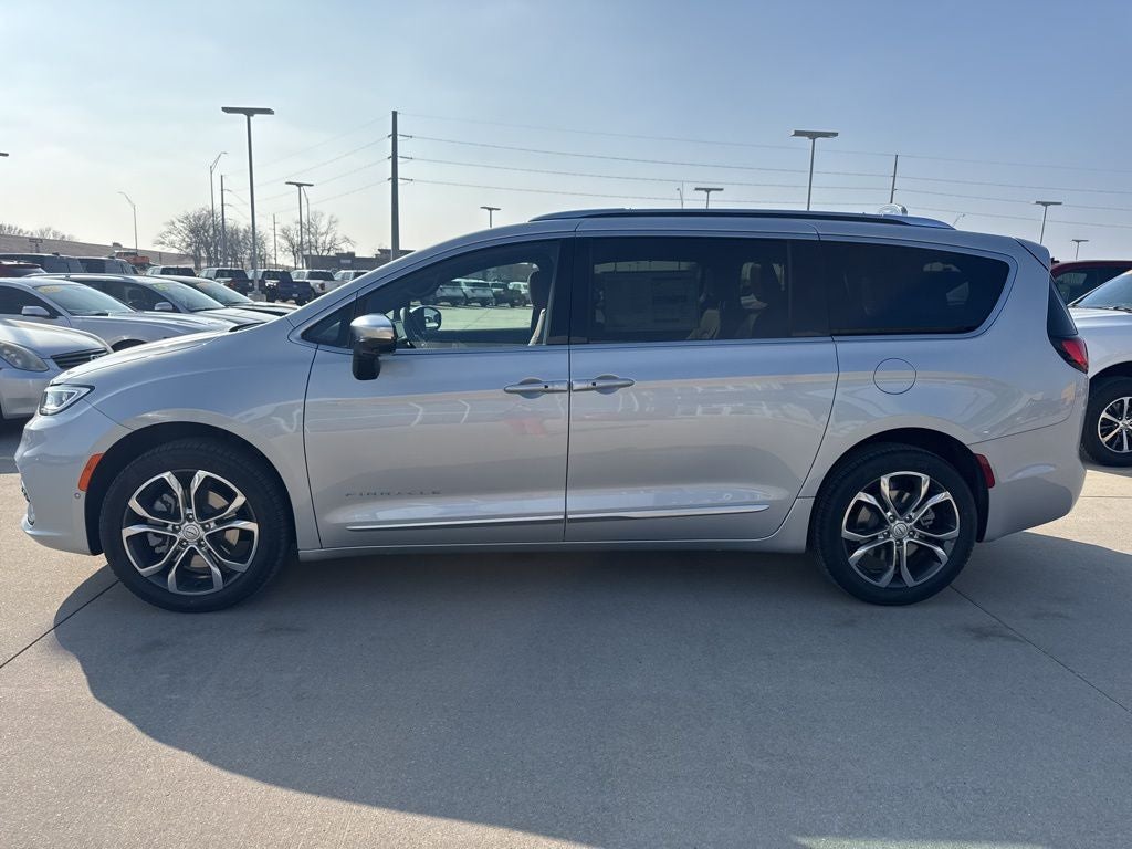 2026 Chrysler Pacifica Pinnacle
