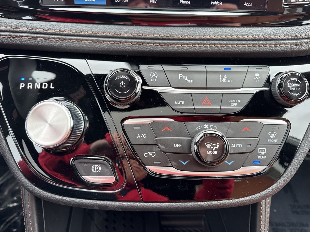 2026 Chrysler Pacifica Pinnacle